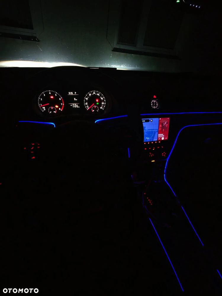Volkswagen Passat - 27