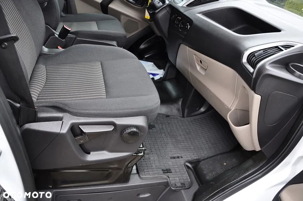 Ford Transit Custom L2H1 PKW VA Trend - 27
