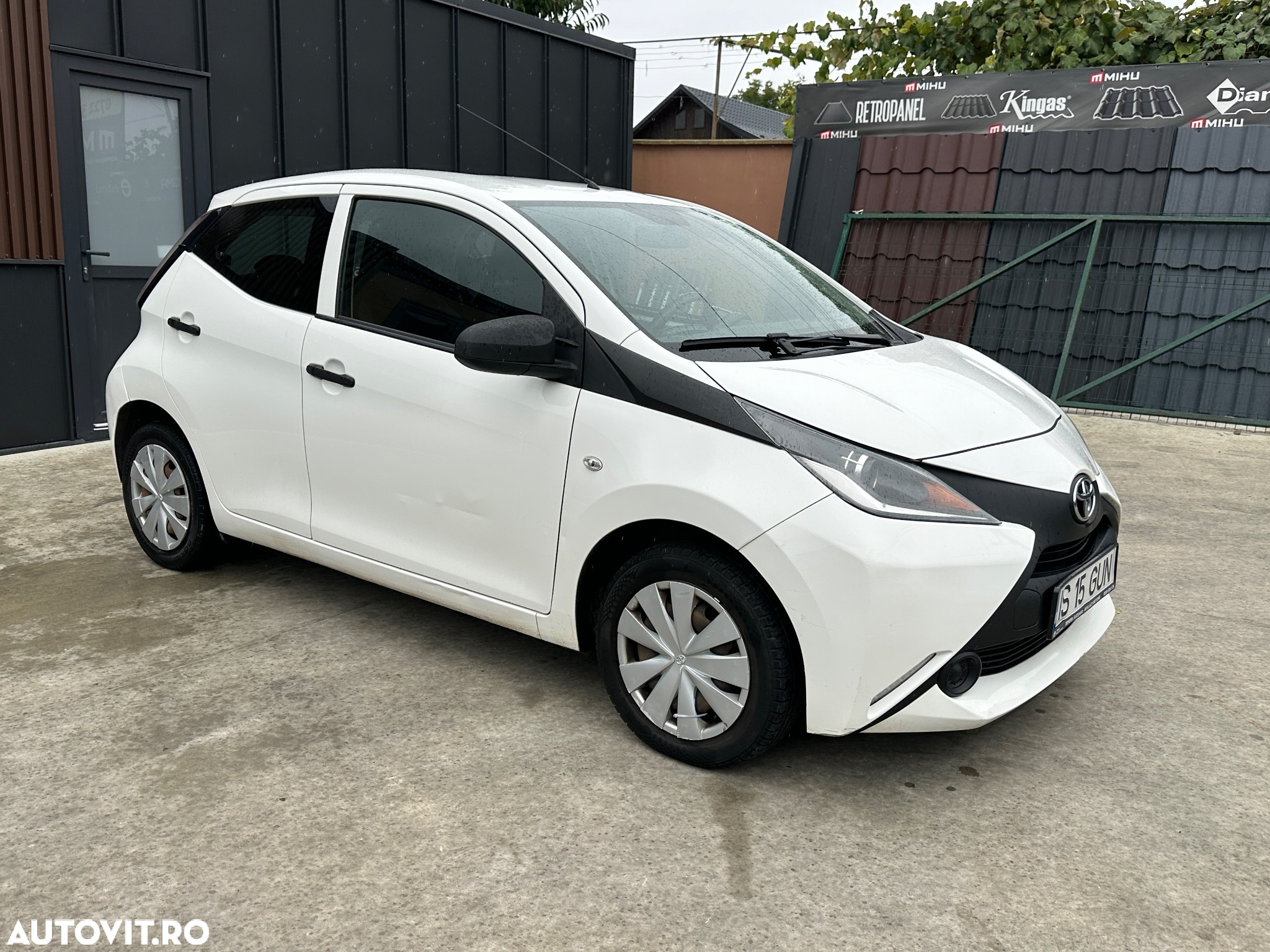 Toyota Aygo 1.0 X - 2