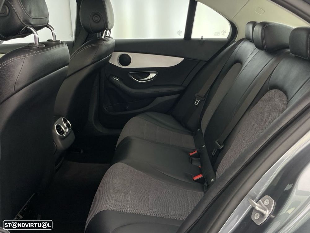 Mercedes-Benz C 350 e - 12