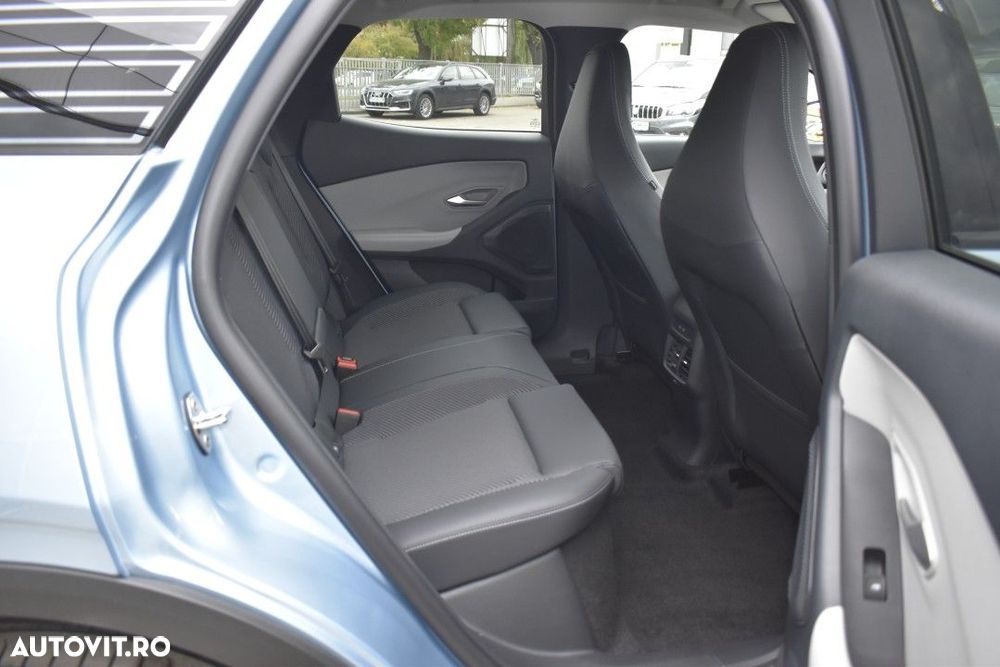 Ford Explorer - 13