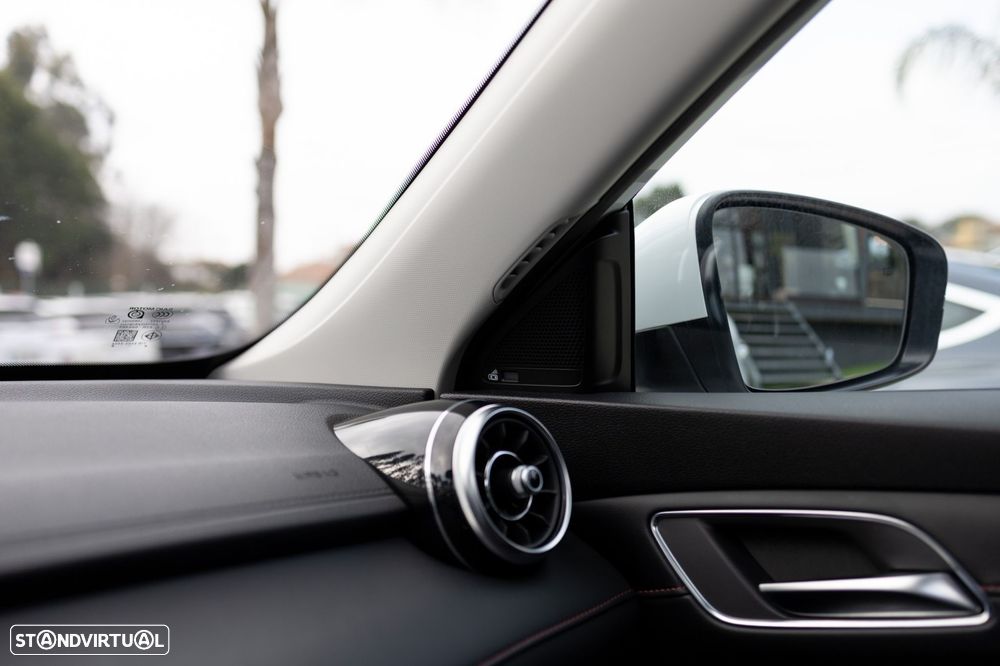 MG EHS 1.5 T-GDI Plug-in Hybrid Luxury - 37