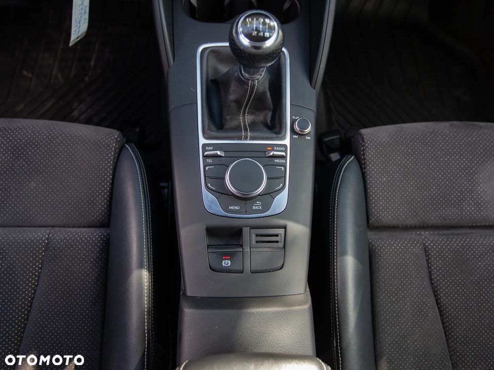 Audi A3 3-drzwiowe 2.0 TDI quattro S line Sportpaket - 26