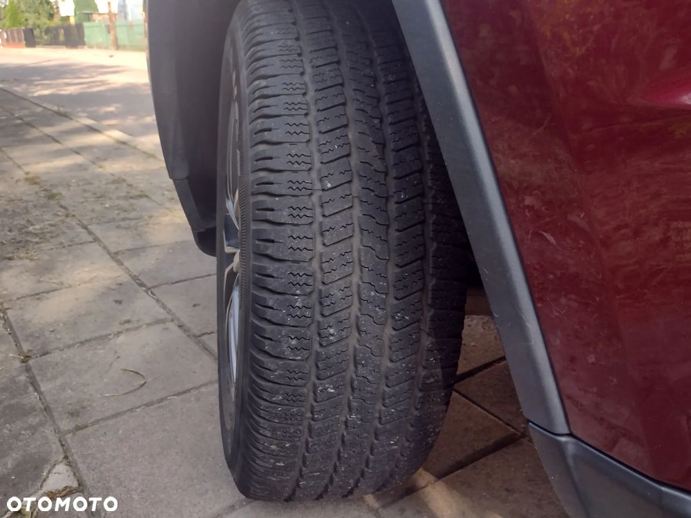 Jeep Grand Cherokee - 16