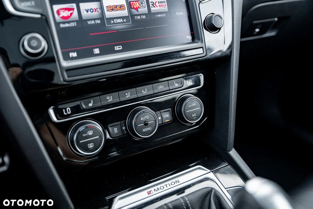 Volkswagen Passat Variant 2.0 TSI (BlueMotion Technology) 4Motion DSG Highline - 31