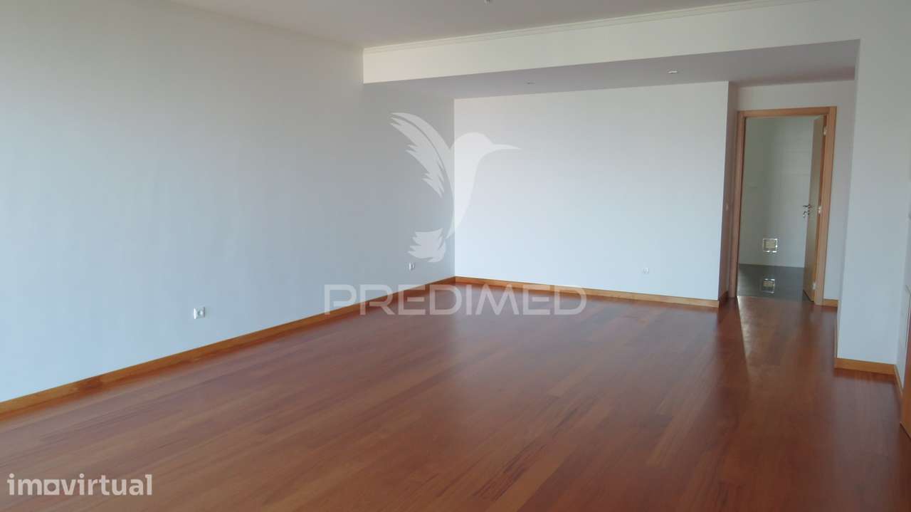APARTAMENTO T3+1 DE LUXO NOS PIORNAIS - Grande imagem: 5/24