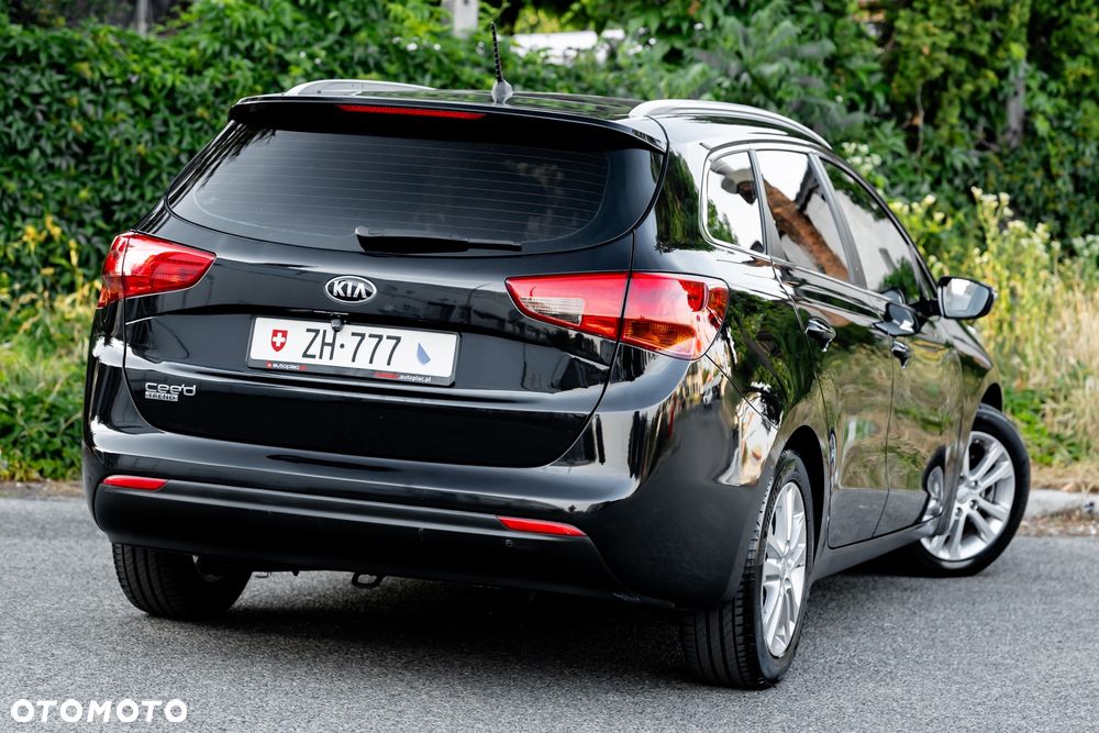 Kia Ceed 1.6 GDI DCT Platinum Edition - 9