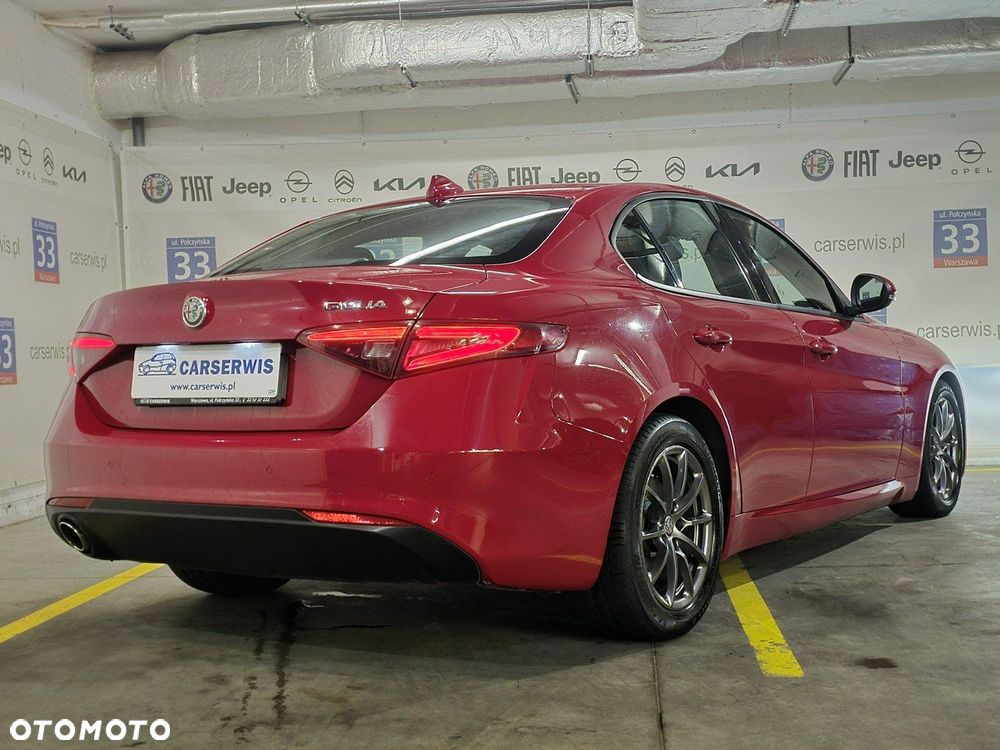 Alfa Romeo Giulia - 7