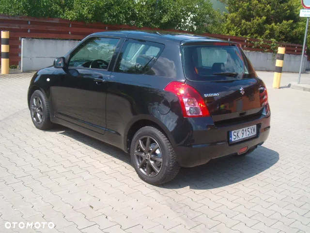 Suzuki Swift - 8