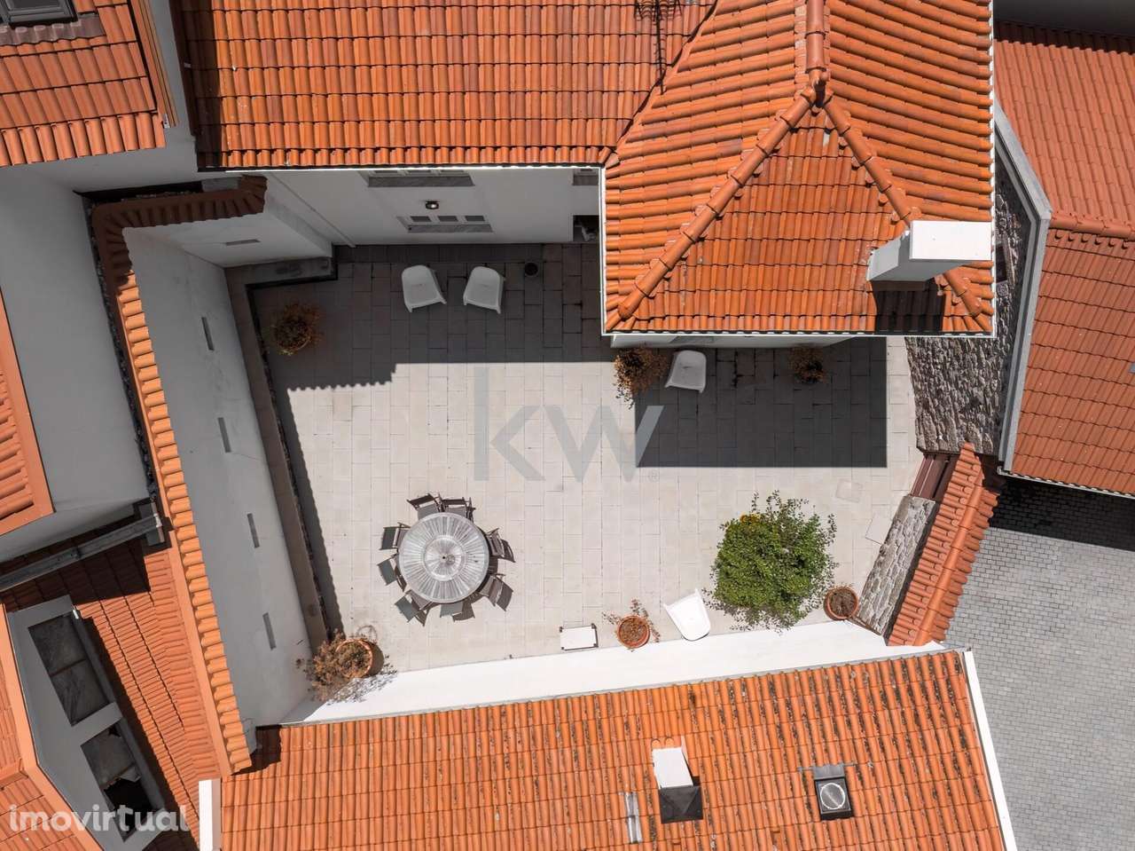 Fantástica Moradia em Manteigas em pleno Centro Histórico - Grande imagem: 3/40