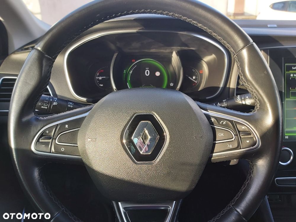Renault Megane ENERGY TCe 130 BOSE EDITION - 31
