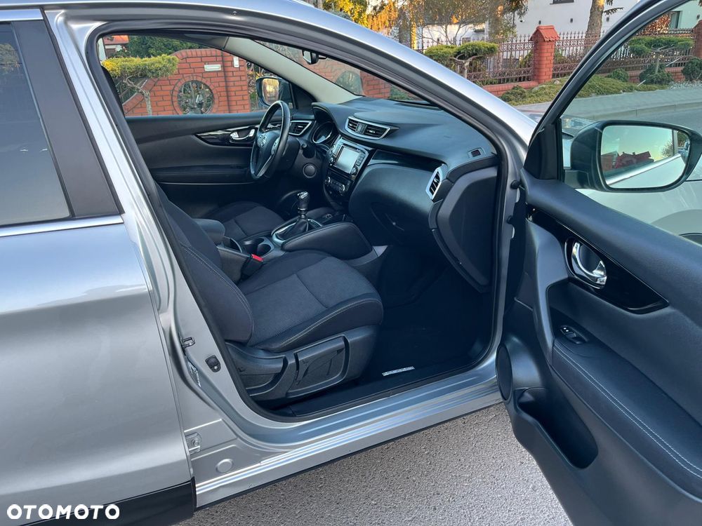 Nissan Qashqai 1.5 dCi DPF acenta - 19