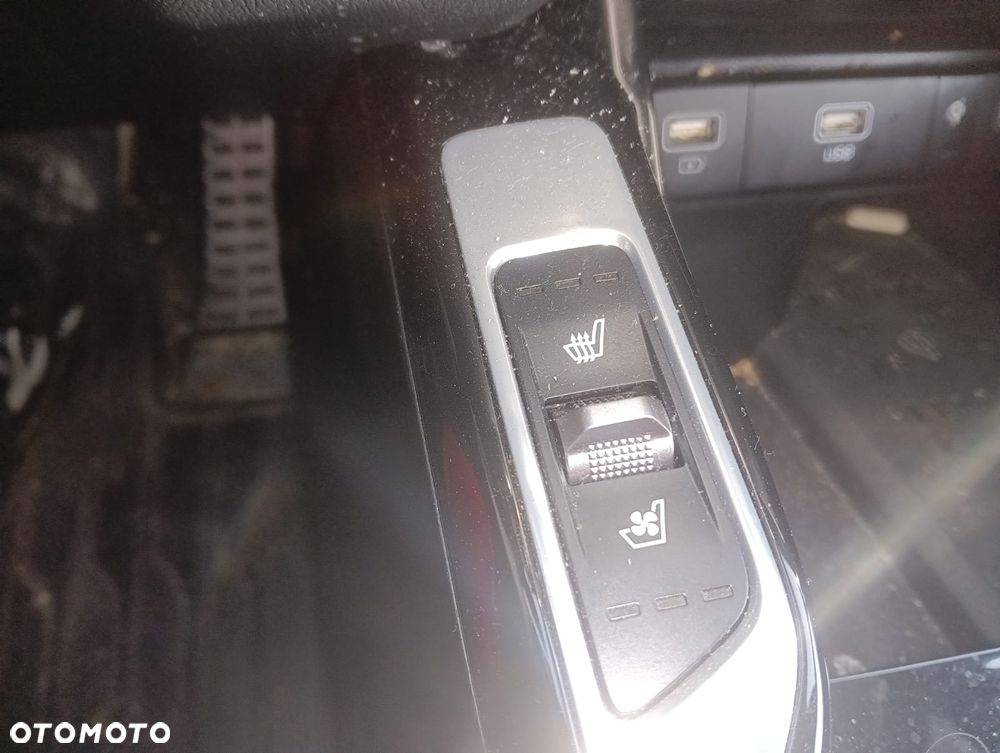 Kia Sorento 1.6T-GDI PHEV AWD OPF Platinum - 18