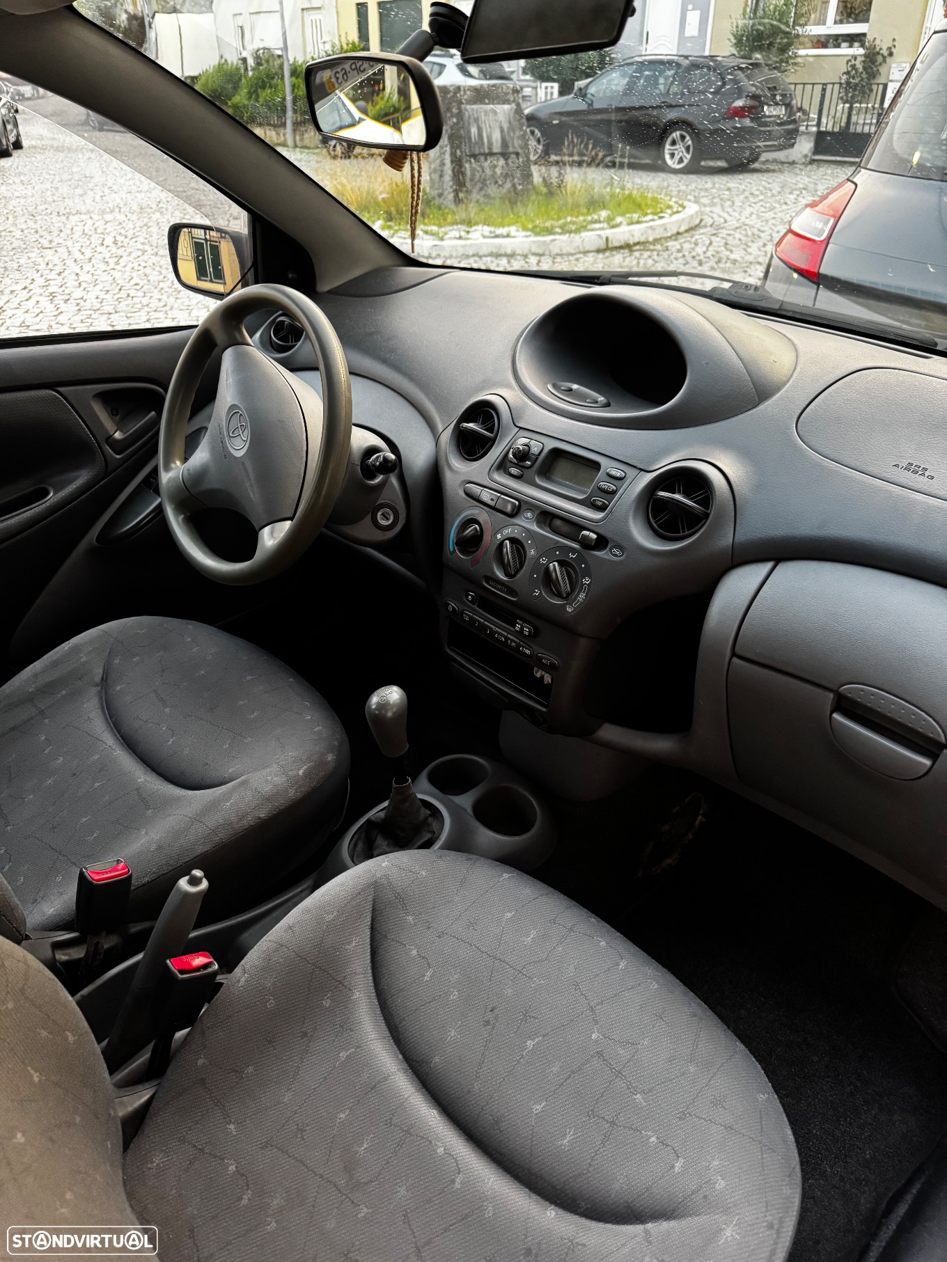 Toyota Yaris 1.4 D-4D Sol - 3