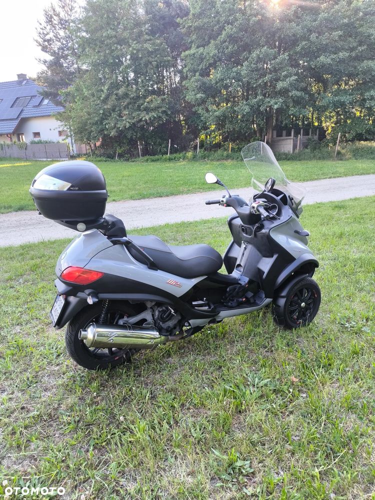 Piaggio MP-3 - 2