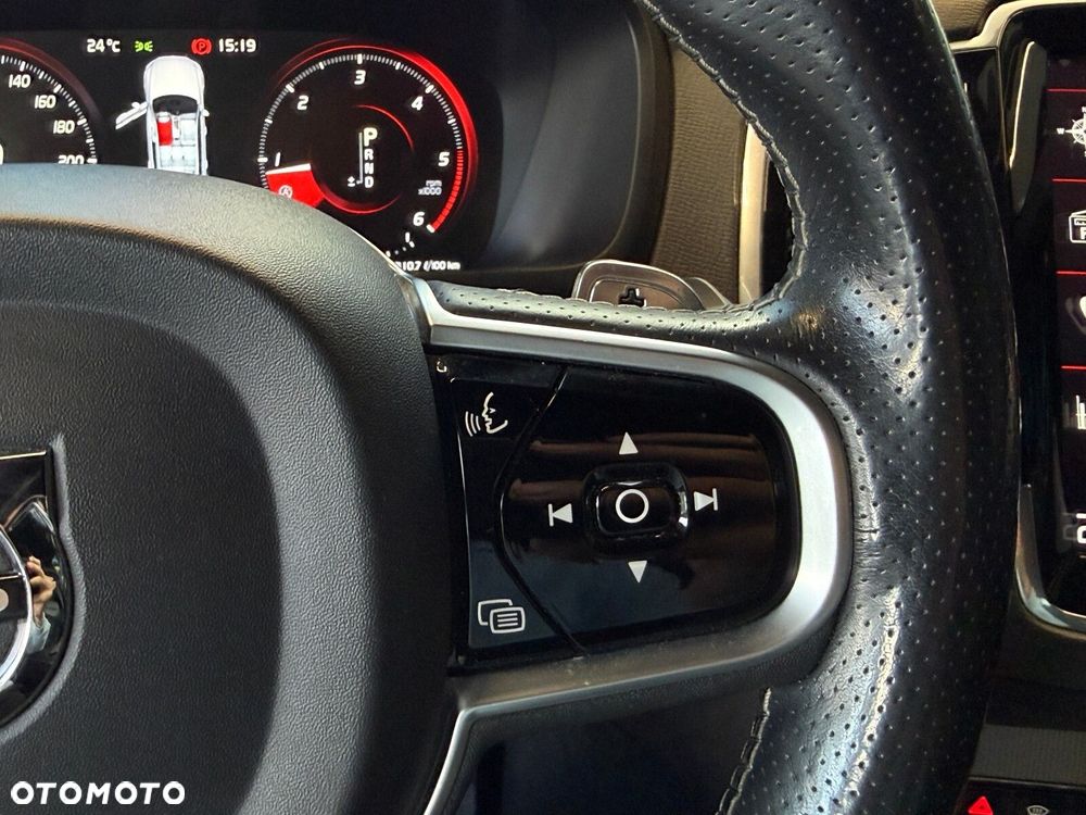 Volvo XC 90 - 37