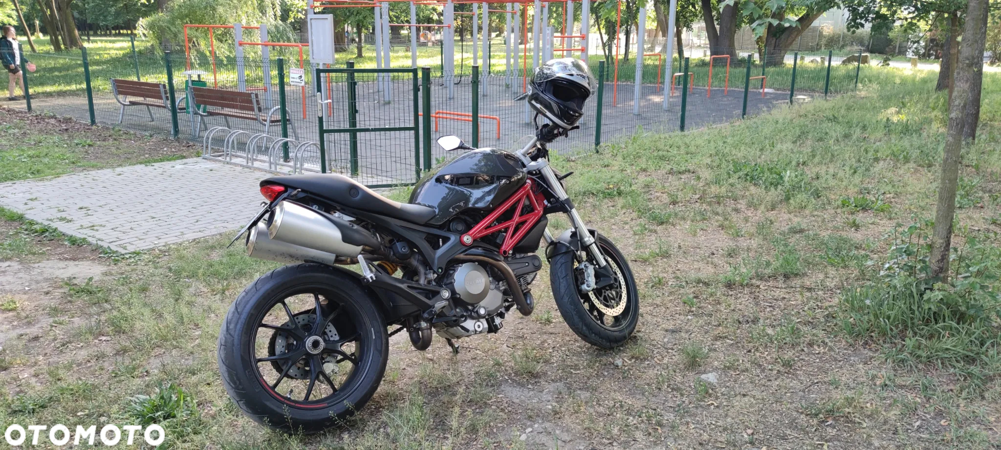Ducati Monster - 4