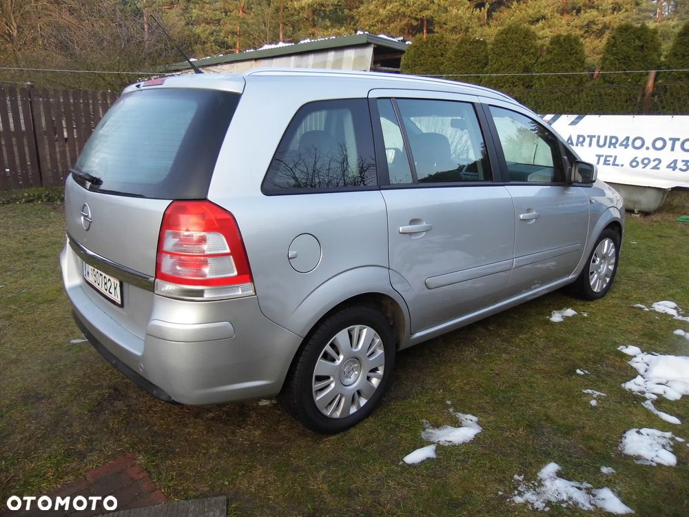 Opel Zafira 1.8 Design Edition - 8