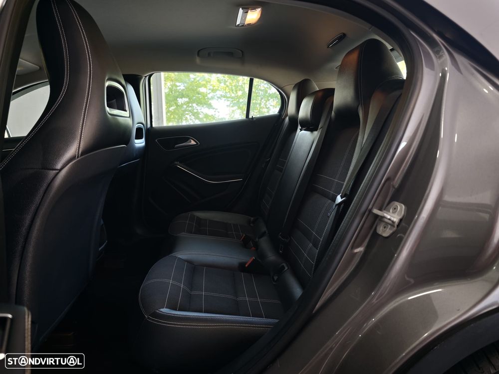 Mercedes-Benz GLA 200 (CDI) d 7G-DCT Urban - 36