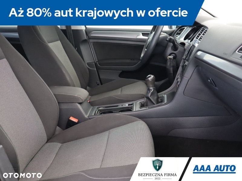 Volkswagen Golf Variant - 11
