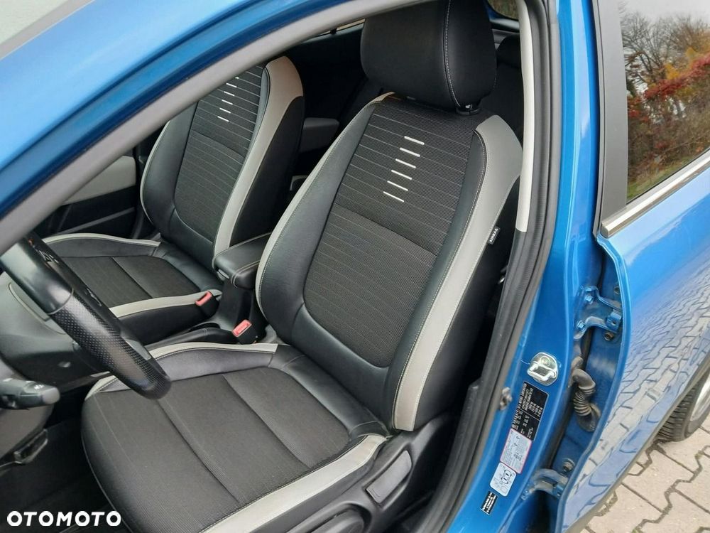 Kia Stonic - 11