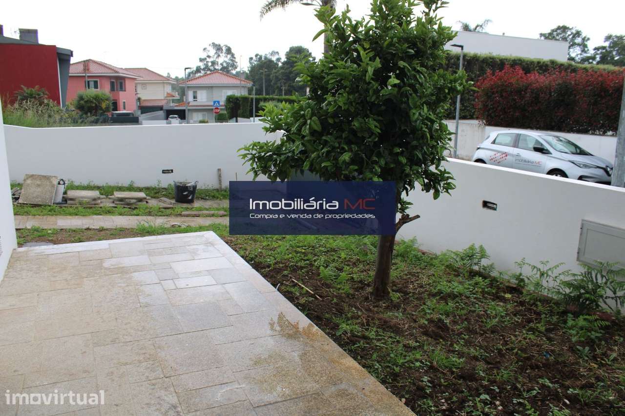Moradia T3 em Perosinho - Grande imagem: 4/41
