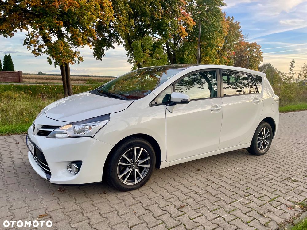Toyota Verso 2.0 D-4D Prestige 7os - 12