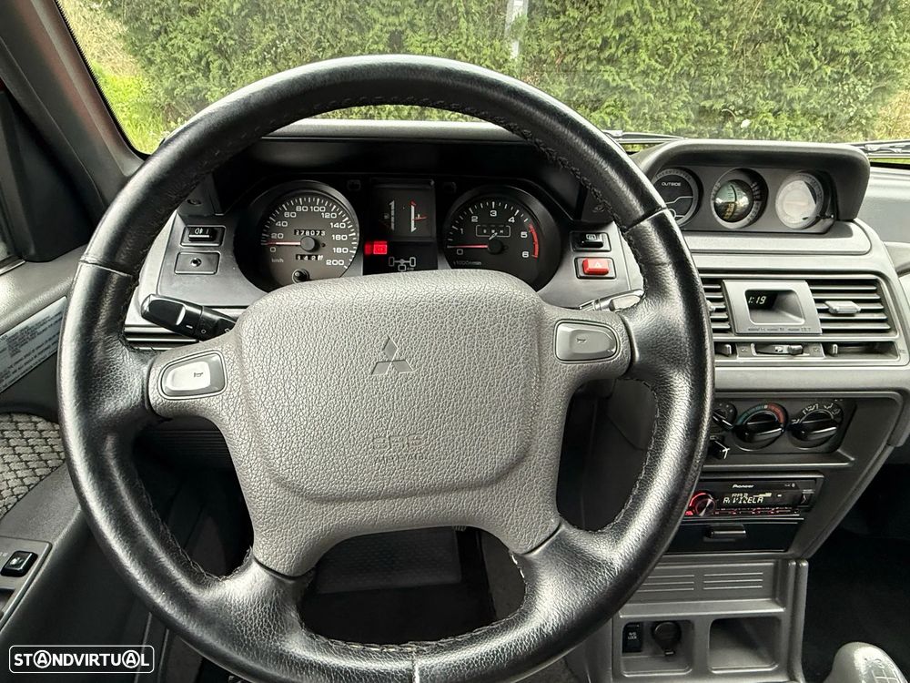 Mitsubishi Pajero 2.8 TD GLS - 4