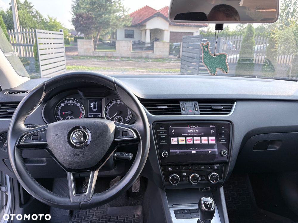Skoda Octavia 1.6 TDI SCR Ambition - 6