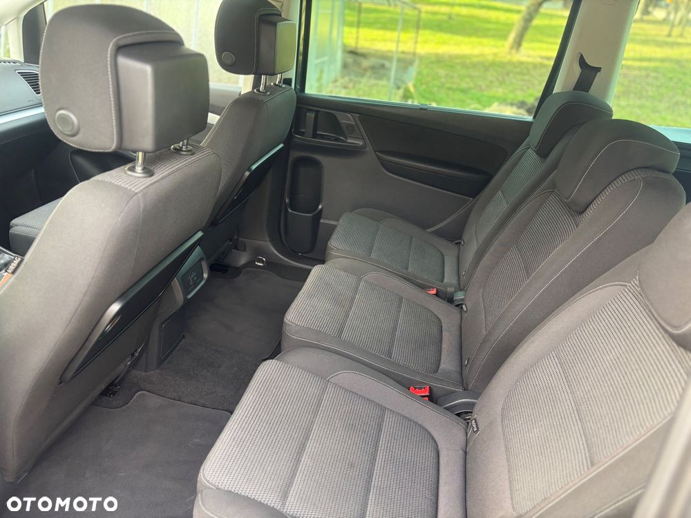 Volkswagen Sharan - 17