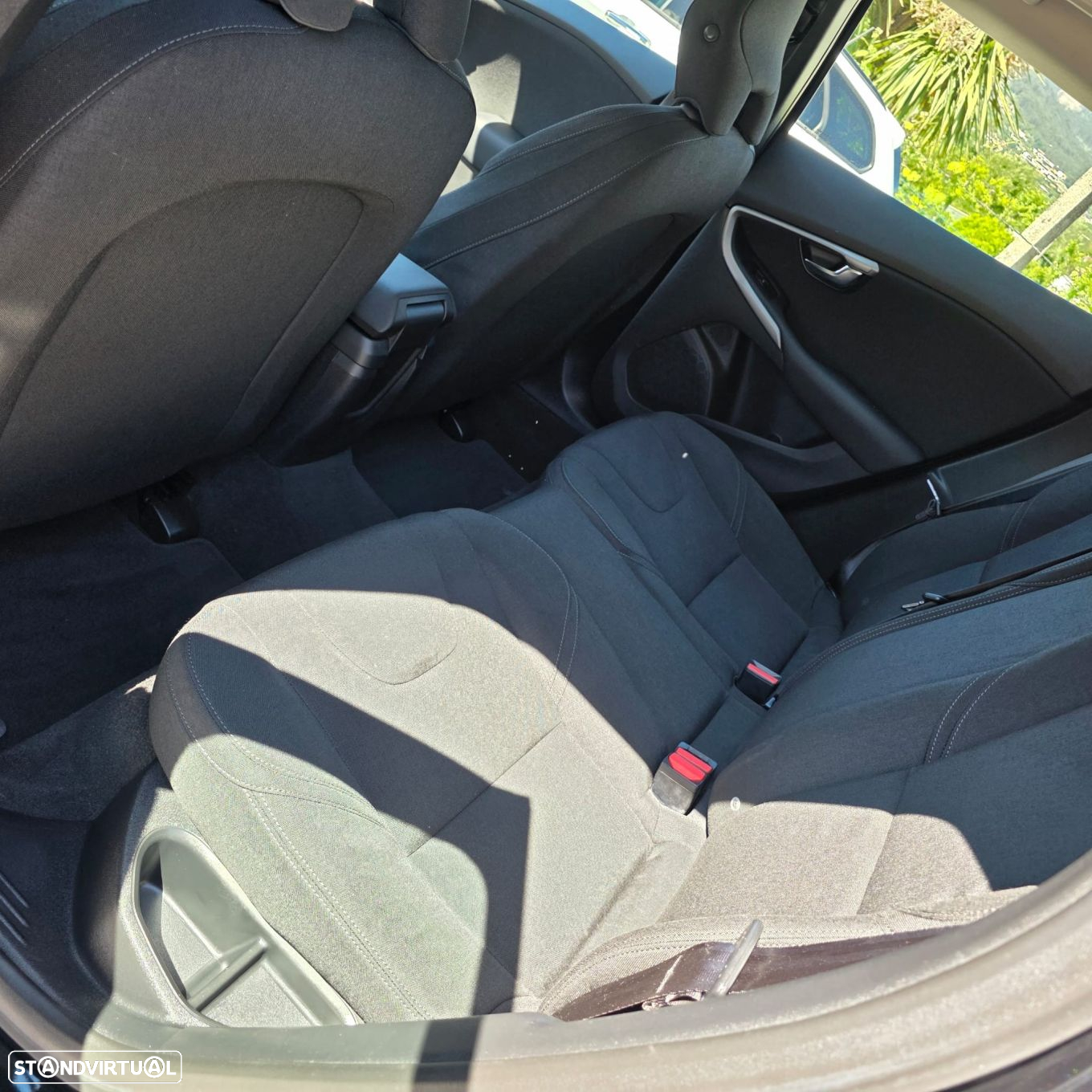 Volvo V40 1.6 D2 Eco Momentum - 30