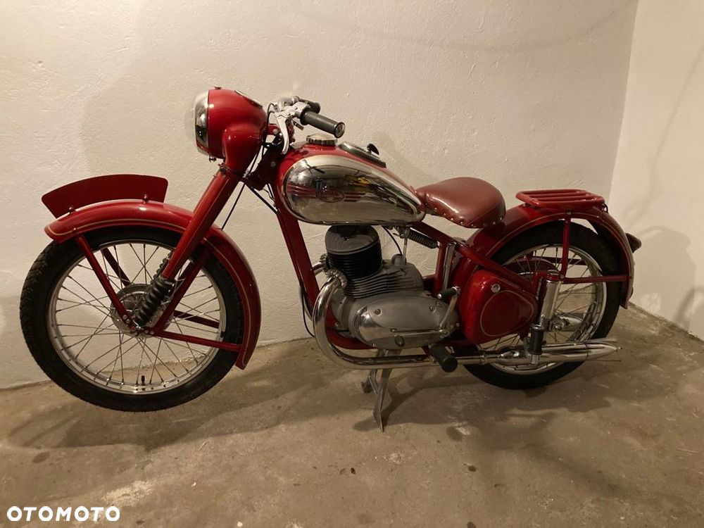 Jawa 250