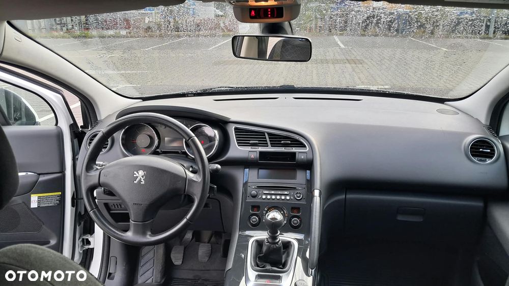 Peugeot 3008 - 18
