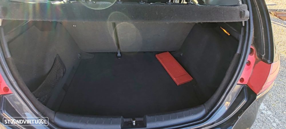 SEAT Leon 1.4 16V Reference - 18