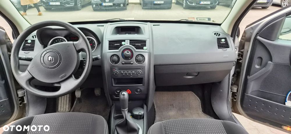 Renault Megane - 8