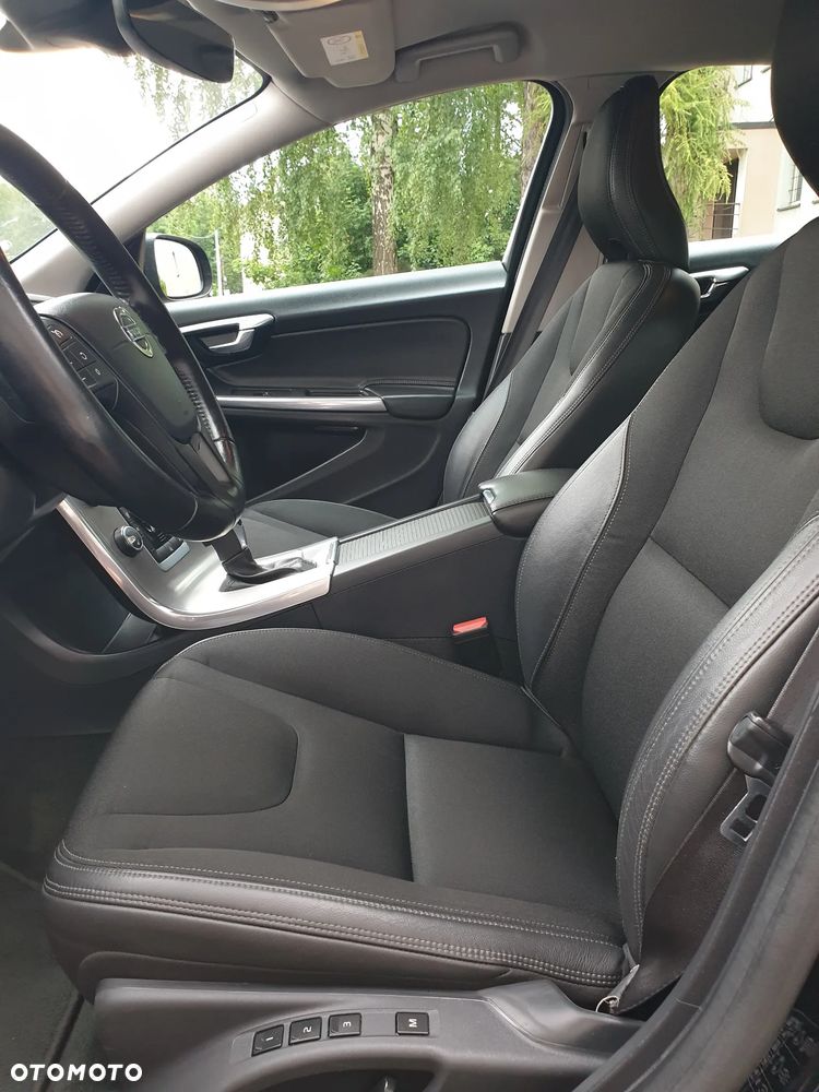 Volvo V60 D3 Geartronic Linje Svart - 22