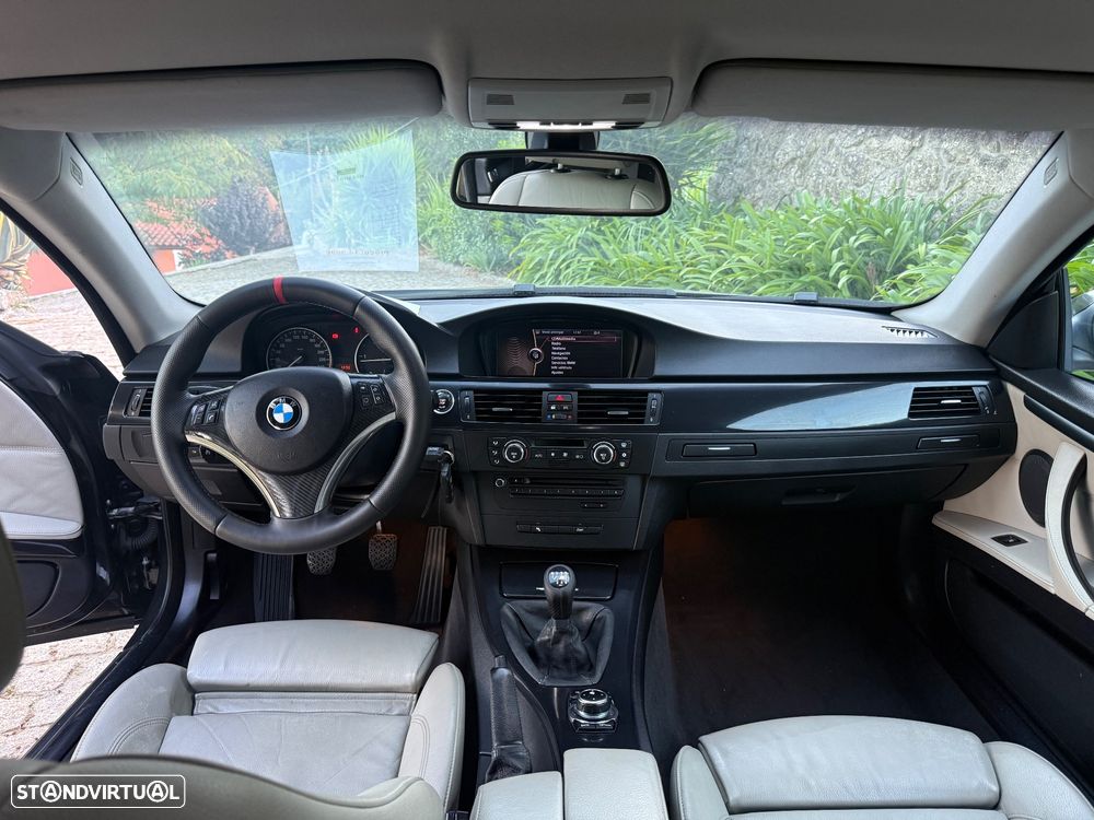 BMW 320 d Coupe - 10