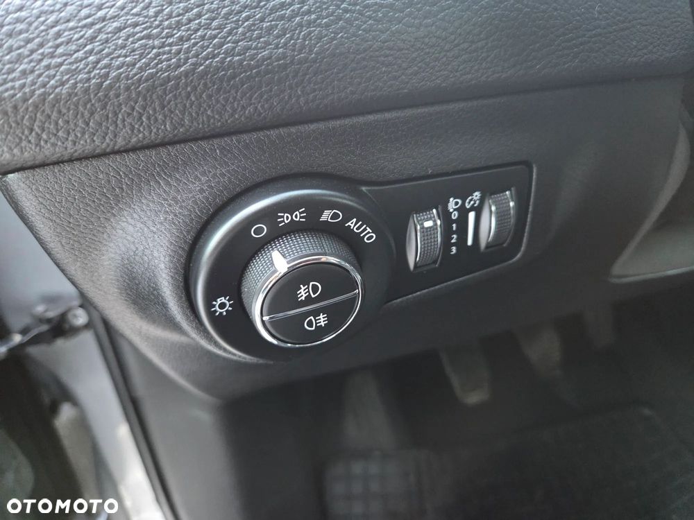 Jeep Compass 1.4 MultiAir Longitude - 17