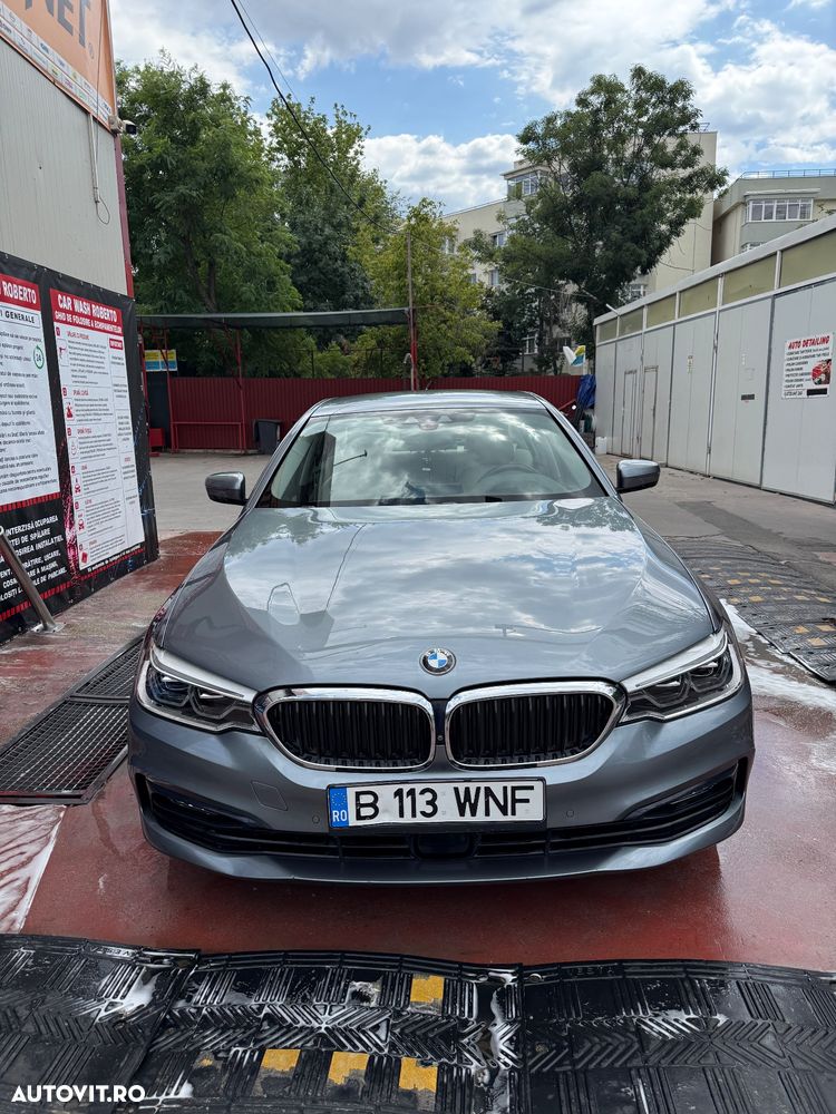 BMW Seria 5 520d xDrive AT - 14