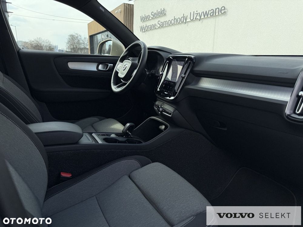 Volvo XC 40 - 23