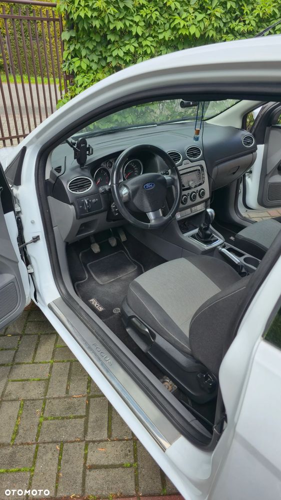Ford Focus 1.8 FF Trend - 6