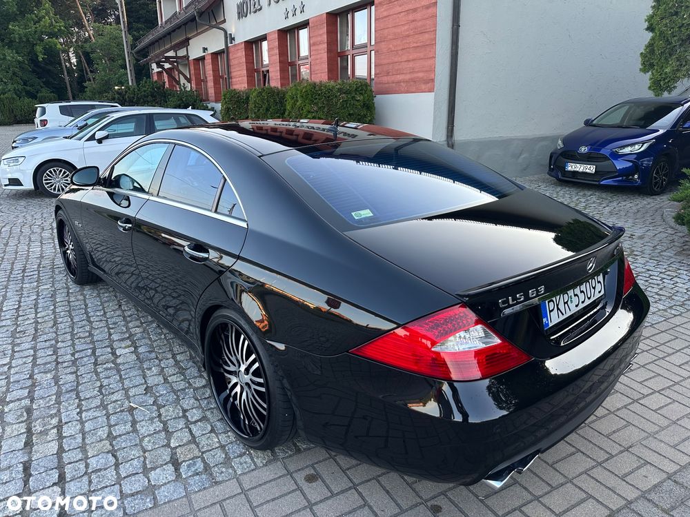 Mercedes-Benz CLS 63 AMG 7G-TRONIC - 19