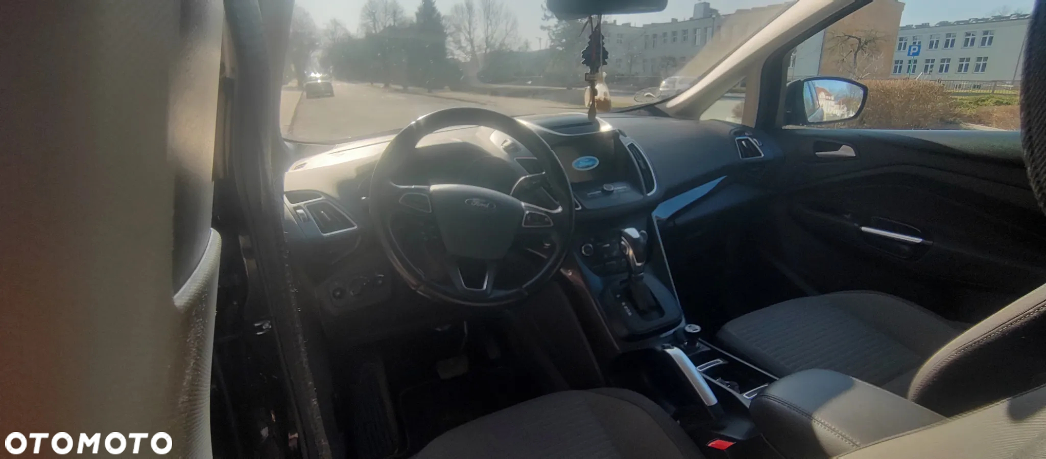 Ford Grand C-MAX - 21