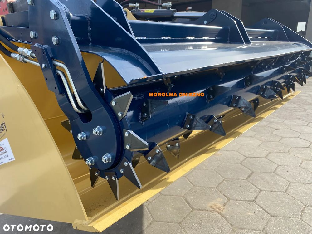 Łyżka ślimakowa objętościowa do zadawania pasz z frezem hydraulicznym 1,8 m - 10