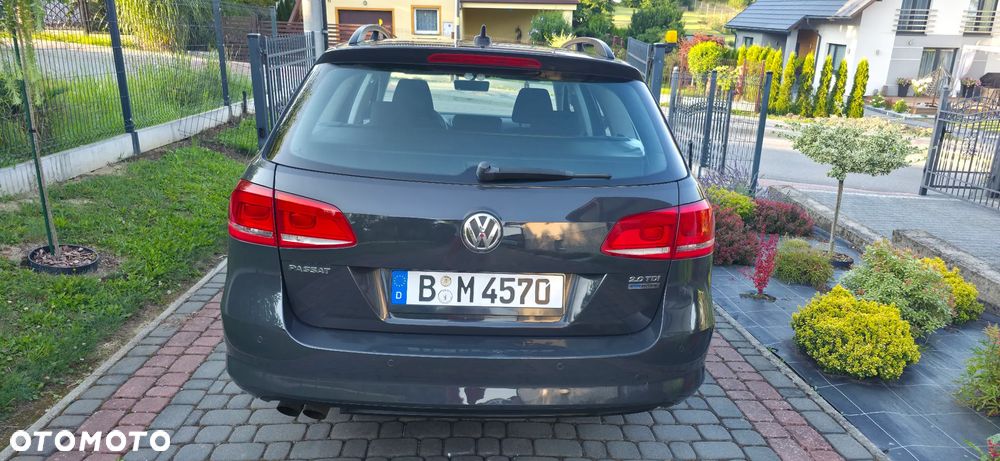 Volkswagen Passat - 27
