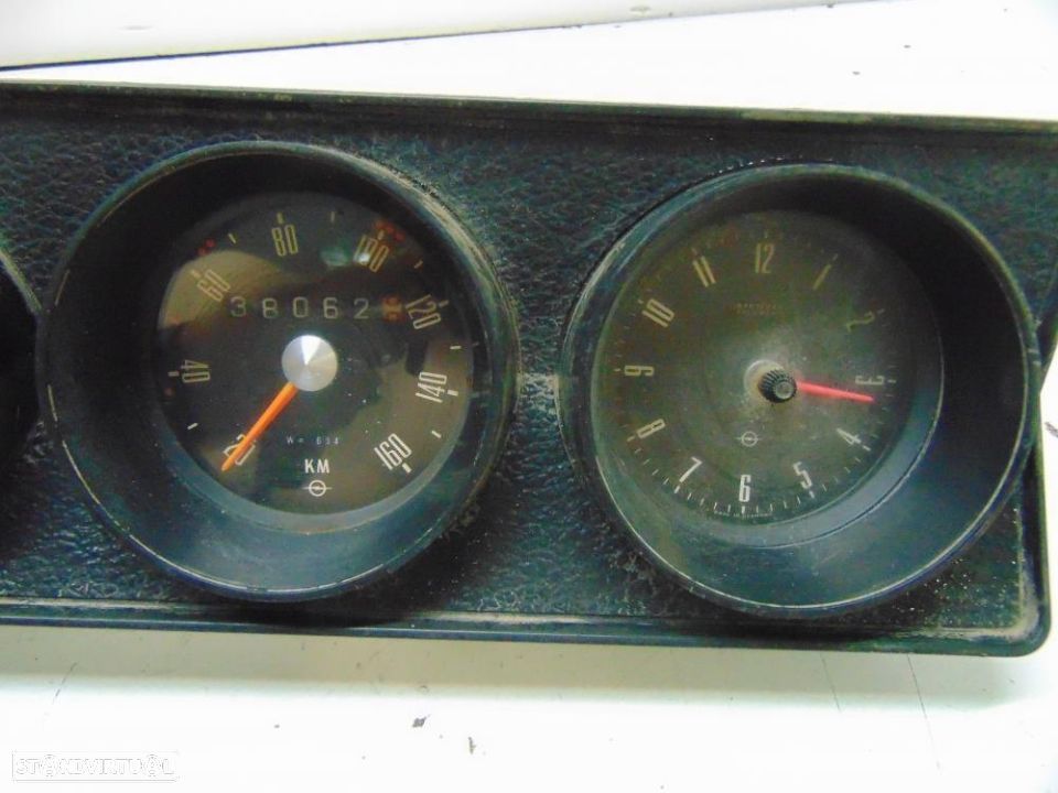 Opel Kadett B tampa porta-luvas - 7