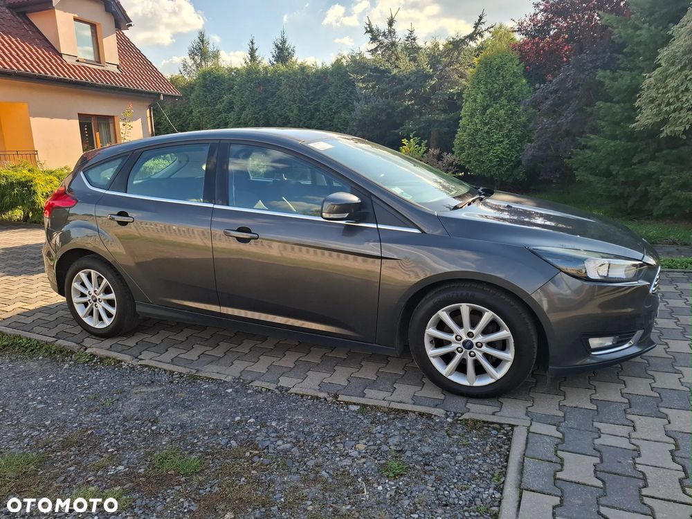 Ford Focus 1.5 EcoBlue Start-Stopp-System TITANIUM - 12