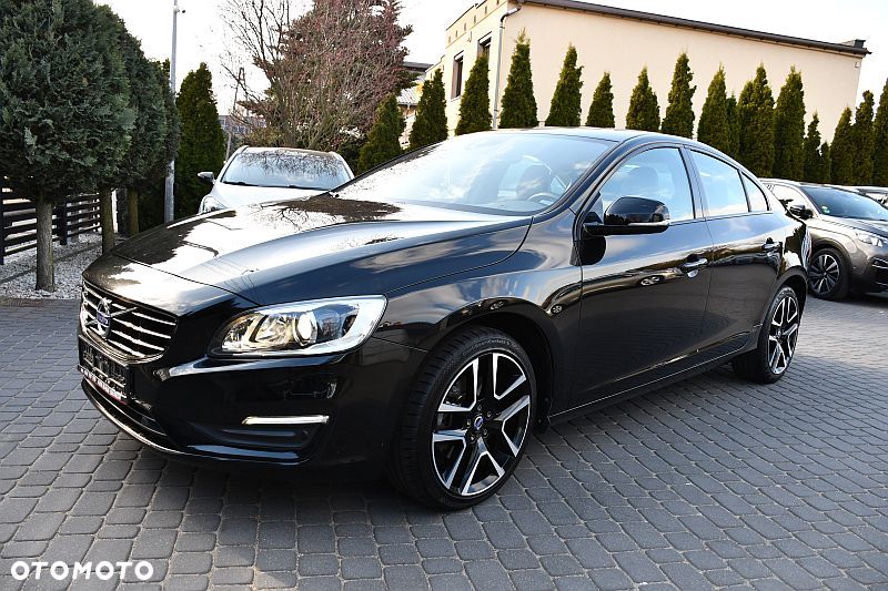 Volvo S60 D3 Geartronic Momentum - 28
