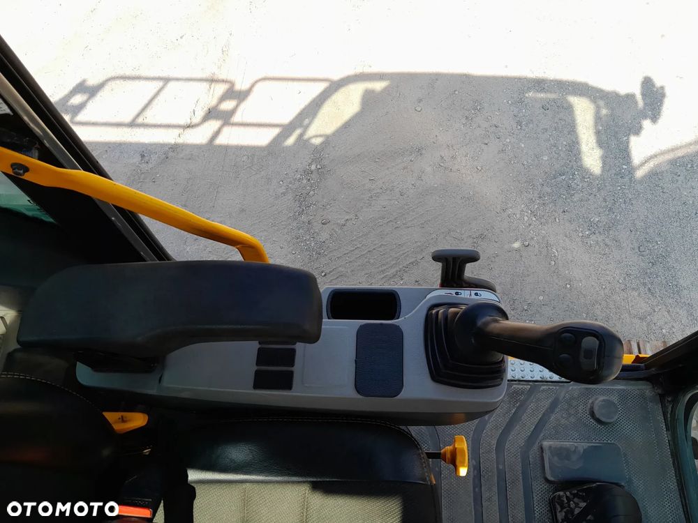 JCB 220x js220 2020R - 32