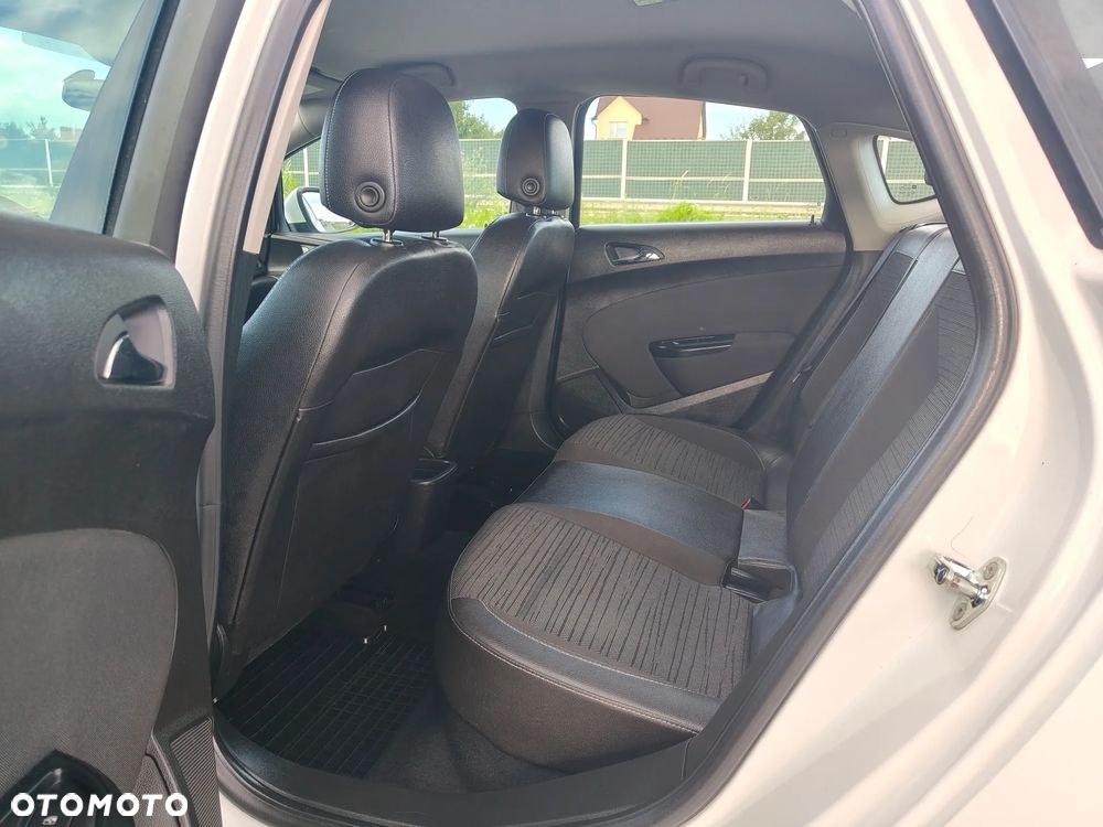 Opel Astra IV 1.4 T Active EU6 - 20